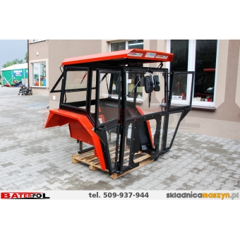 Kabina C-330 NAGLAK  >>TUR<<  metalowe błotniki kanciaste